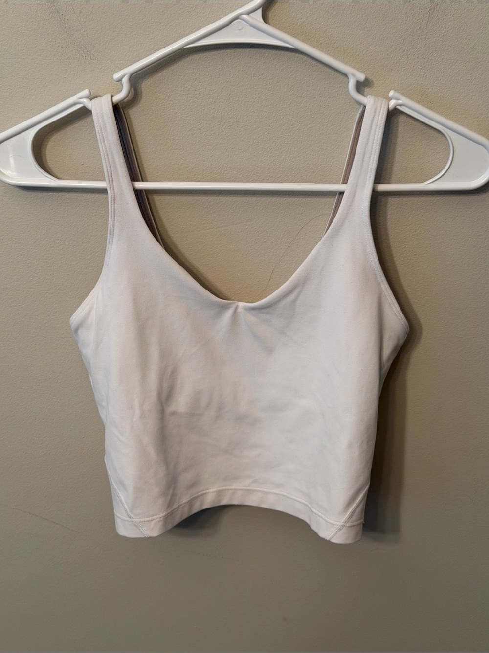 Lululemon Align Cropped Tank w/ Removable Pads size 4 in white